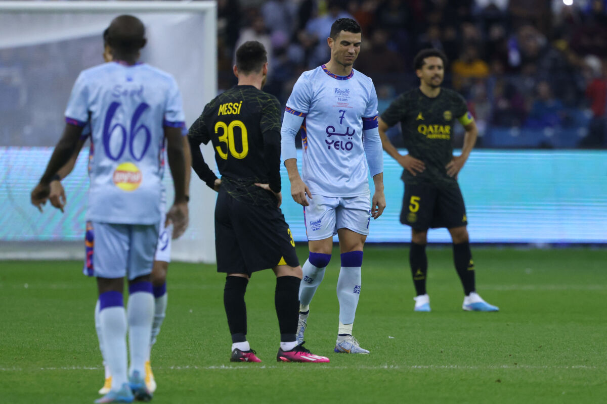 Lionel Messi le ganó el duelo a Cristiano Ronaldo en Arabia El PSG, con gol de Lionel Messi, derrotó por 5 a 4 al Riyadh Season, en el que Cristiano Ronaldo marcó dos goles.