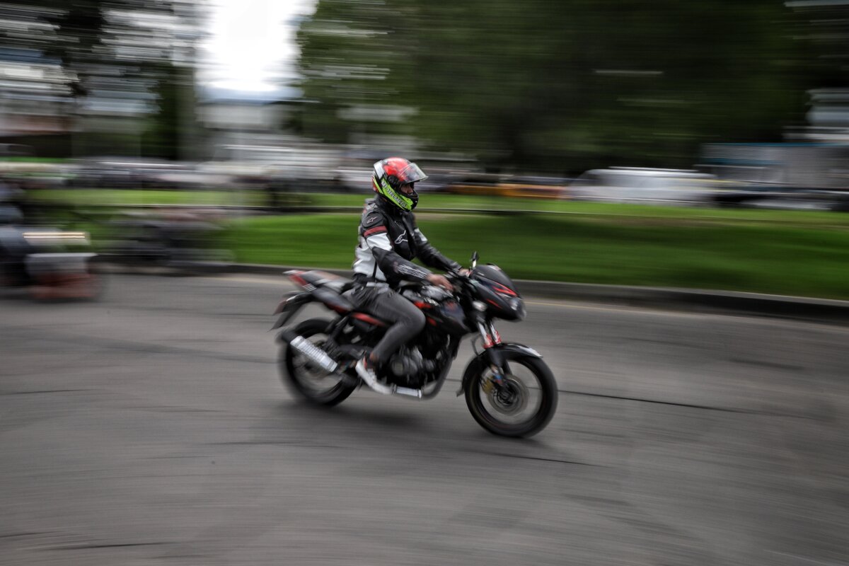 Estas fueron las motos más vendidas del año 2022 1 Estas fueron las motos más vendidas del año 2022 A lo largo de 2022 se reportaron 822.617 motos vendidas en Colombia, dentro de las cuales destacaron marcas como Bajaj, Yamaha, AKT, Suzuki y Victory.