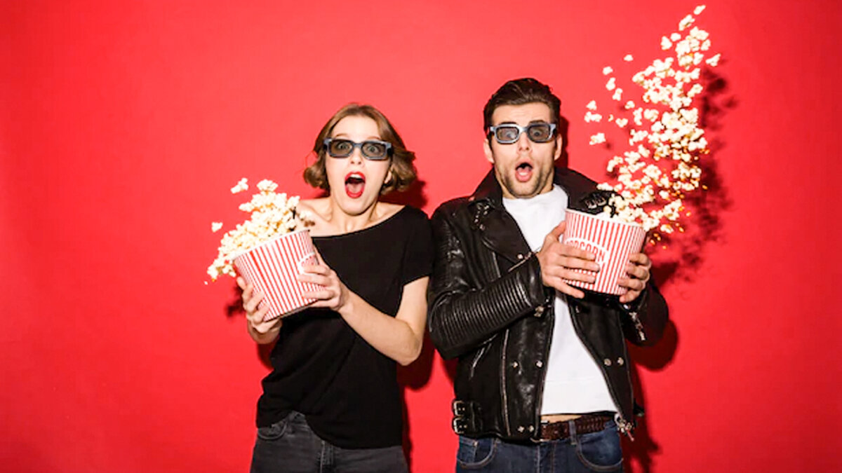 Un snack para ‘empelicularse’ Sabemos que las palomitas de maíz nunca perderán su popularidad. Son perfectas tanto para acompañar una película como para saciar el hambre de media tarde. Sin embargo, tomarlas con un poco de sal o embadurnadas de mantequilla puede llegar a aburrirnos.