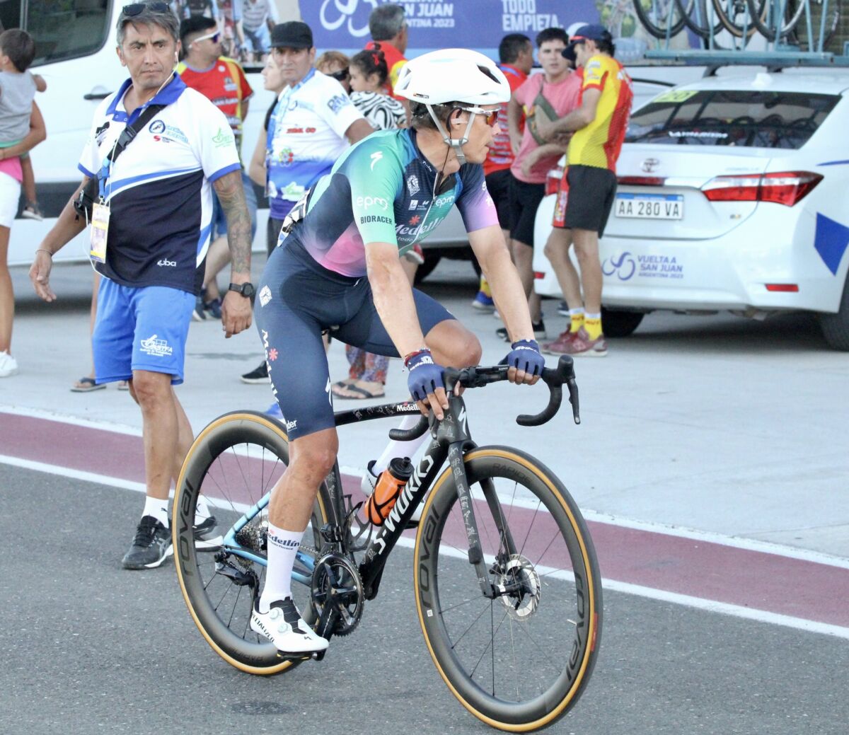 'Supermán' López ganó la quinta etapa de la Vuelta a San Juan y es líder 1 'Supermán' López ganó la quinta etapa de la Vuelta a San Juan y es líder En una etapa hecha para los escaladores, los colombianos Miguel Ángel 'Supermán' López, Egan Bernal y Sergio Higuita demostraron ser fuertes candidatos a quedarse con esta carrera y el boyacanse pegó primero en una de las jornadas más importantes de la Vuelta a San Juan.