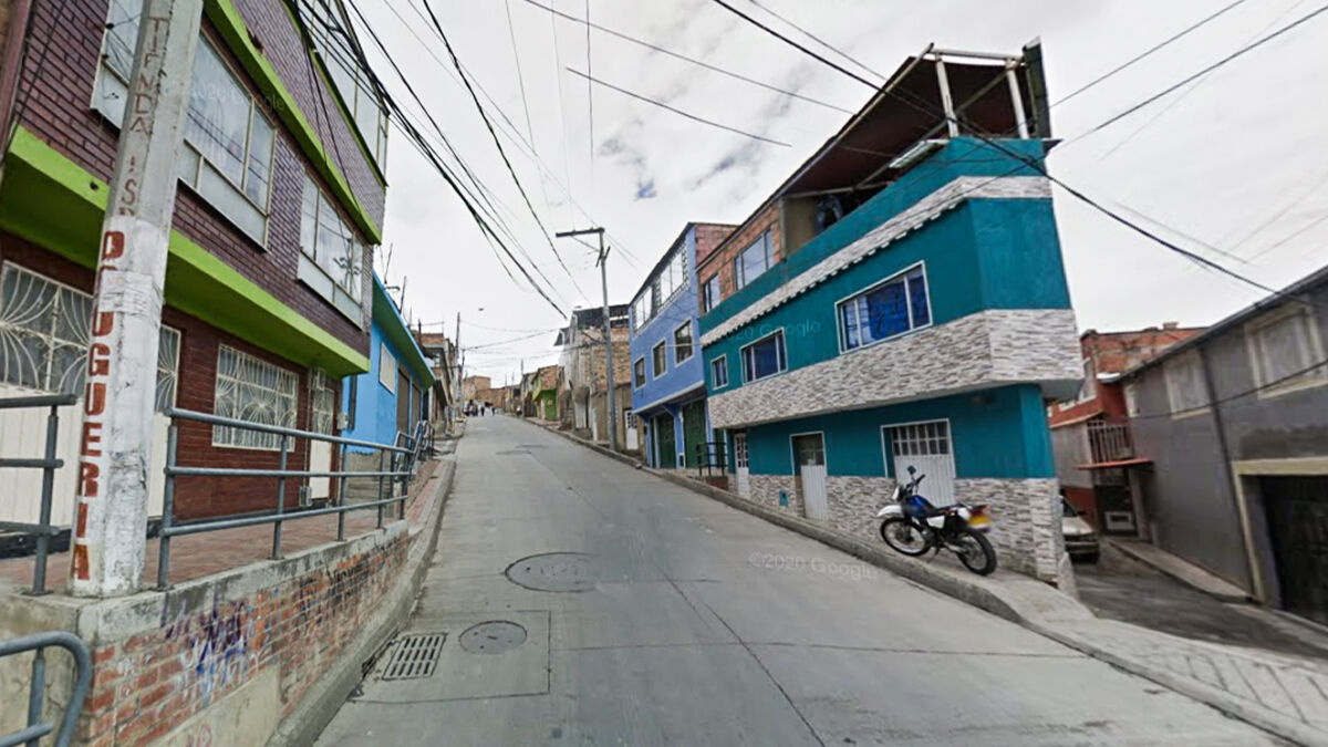 Continúa grave menor de 14 años apuñalado por robarle el celular en Usme La madre del menor habló con Q'HUBO y aseguró que la situación de inseguridad que se vive en el barrio Antonio José de Sucre, de Usme, por cuenta de los ladrones.