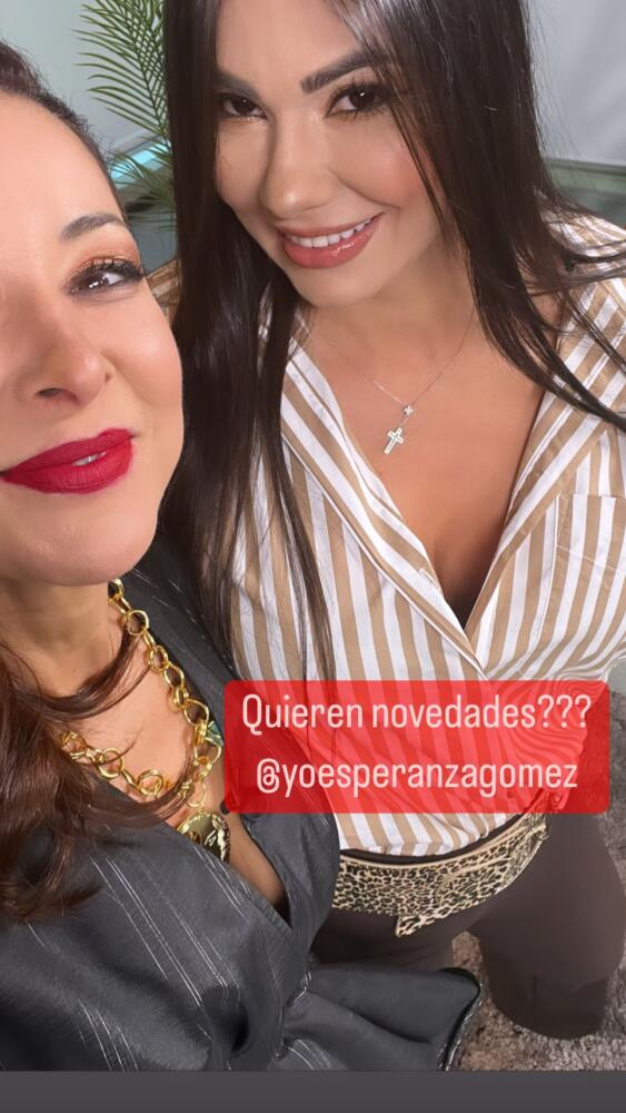 El apasionado beso de Esperanza Gómez y Flavia Dos Santos Esperanza Gómez y Flavia Dos Santos se dieron un apasionado beso y lo publicaron