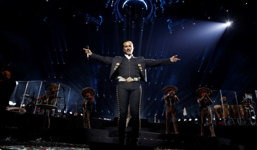 Alejandro Fernández pondrá a vibrar a Bogotá con dos fechas en el Movistar Arena Tras el éxito en la venta de la boletería de su primer show, se confirmó una segunda noche para disfrutar de la música de 'El Potrillo', Alejandro Fernández en Colombia, dentro de su gira mundial 'Hecho en México'.
