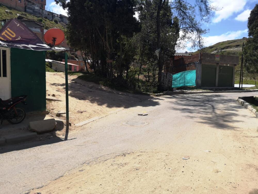 Crimen a bala en Maravilla de Dios, Ciudad Bolívar 1 Crimen a bala en Maravilla de Dios, Ciudad Bolívar Otra muerte violenta se registró este fin de semana en la localidad de Ciudad Bolívar. Con este se suman siete asesinatos en total entre sábado y domingo, lo que genera obviamente gran preocupación entre los habitantes de este sector del sur de la capital.