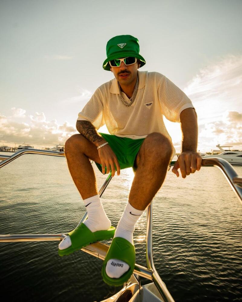 En el álbum de Karol G hay una canción para Feid: pille cuál es En el nuevo álbum de Karol G habría una canción dedicada a Feid, el cantante colombiano con el que le han insinuado un romance.