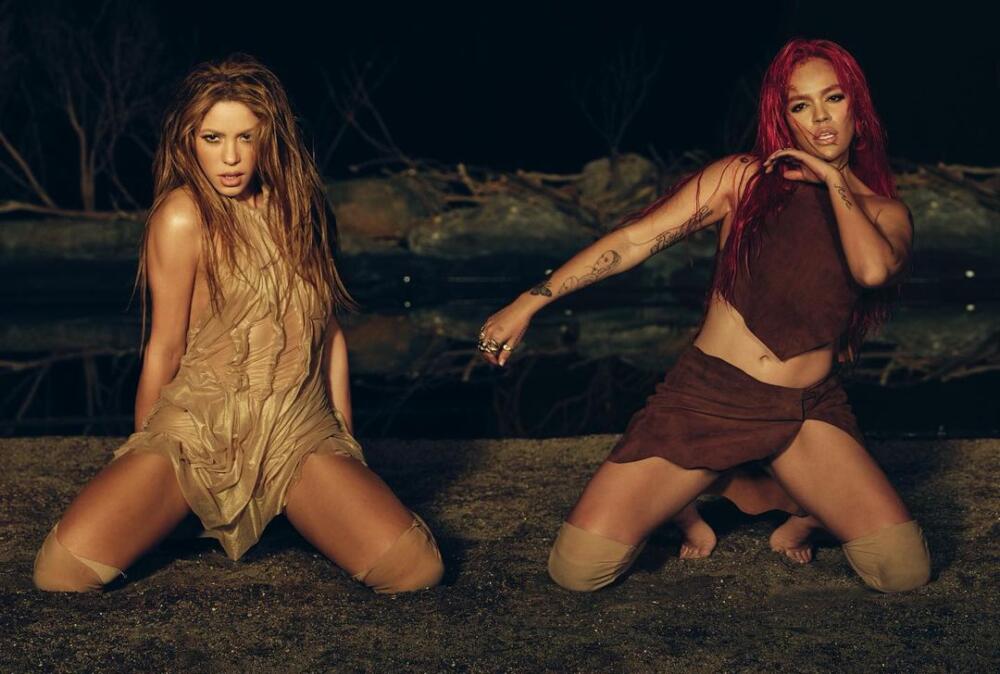 Las pullas que lanzan Karol G y Shakira a sus ex en la explosiva canción que lanzaron Las artistas colombianas Karol G y Shakira son tendencia a nivel mundial este viernes por cuenta de su nueva exitosa canción: 'TQG', la cual ha sido catalogada como un himno de las mujeres para esos ex que les han roto el corazón.