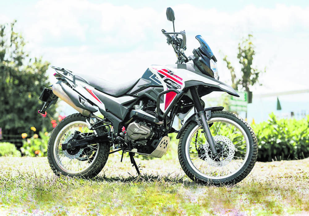 Las ventajas de tener una Touring Estas motos debido a su gran tamaño, ergonomía representativa y potencia son indicadas para recorrer las carreteras del país sin importar la distancia o el clima.