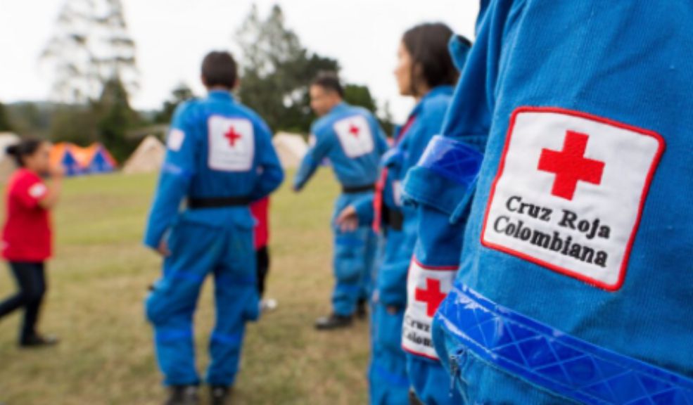 Cruz Roja colombiana enviará personas de apoyo a Turquía por el terremoto 2 Cruz Roja colombiana enviará personas de apoyo a Turquía por el terremoto Luego de una reunión entre la Cruz Roja Colombiana y la Unidad Nacional para la Gestión del Riesgo de Desastres (UNGRD) se decidió desplegar directamente a Turquía personal de apoyo para las labores de rescate que aún continúan en ese país a causa del terremoto recién ocurrido.