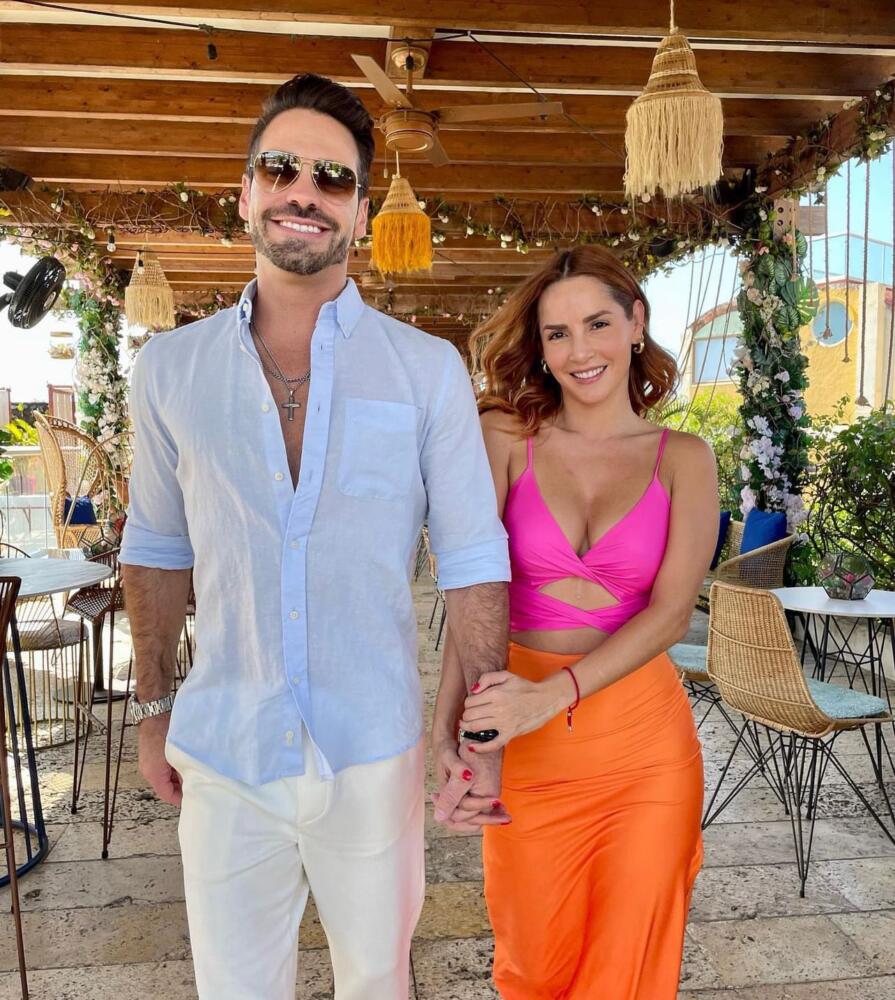 Carmen Villalobos le cantó la tabla a sus haters por medio de una canción 1 Carmen Villalobos le cantó la tabla a sus haters por medio de una canción Carmen Villalobos le dedicó polémica canción a todas las personas que la critican.