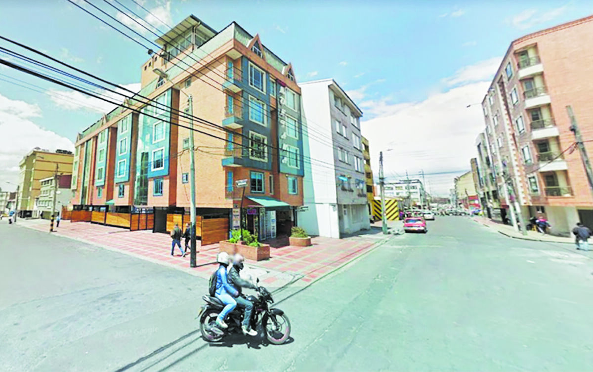 Atroz: una joven fue víctima de violación sexual por parte de 3 sujetos en Usaquén Un hecho de violencia sexual del que fue víctima una joven bogotana de 21 años se dio a conocer en las últimas horas y ocurrió en la localidad de Usaquén.