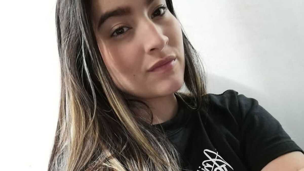 Colombiana fue asesinada por su pareja en Estados Unidos 1 Colombiana fue asesinada por su pareja en Estados Unidos En las últimas horas, se conoció que una joven caleña, identificada como Daniela García Murillo, que migró hace dos meses junto a su pareja a Estados Unidos, habría sido víctima de feminicidio.