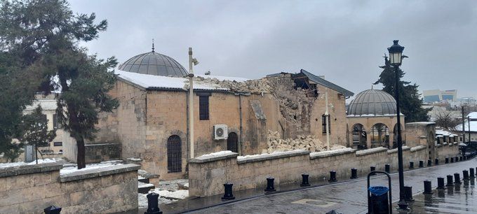 En imágenes: vea el antes y después del poderoso terremoto en Turquía 2 En imágenes: vea el antes y después del poderoso terremoto en Turquía Un tremendo terremoto de magnitud 7,7 sacudió a Turquía en la mañana del lunes 6 de febrero, en el que hasta el momento, según el Gobierno turco el número de fallecidos supera los 17.000.
