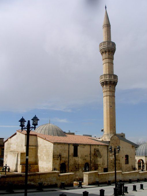 En imágenes: vea el antes y después del poderoso terremoto en Turquía 1 En imágenes: vea el antes y después del poderoso terremoto en Turquía Un tremendo terremoto de magnitud 7,7 sacudió a Turquía en la mañana del lunes 6 de febrero, en el que hasta el momento, según el Gobierno turco el número de fallecidos supera los 17.000.