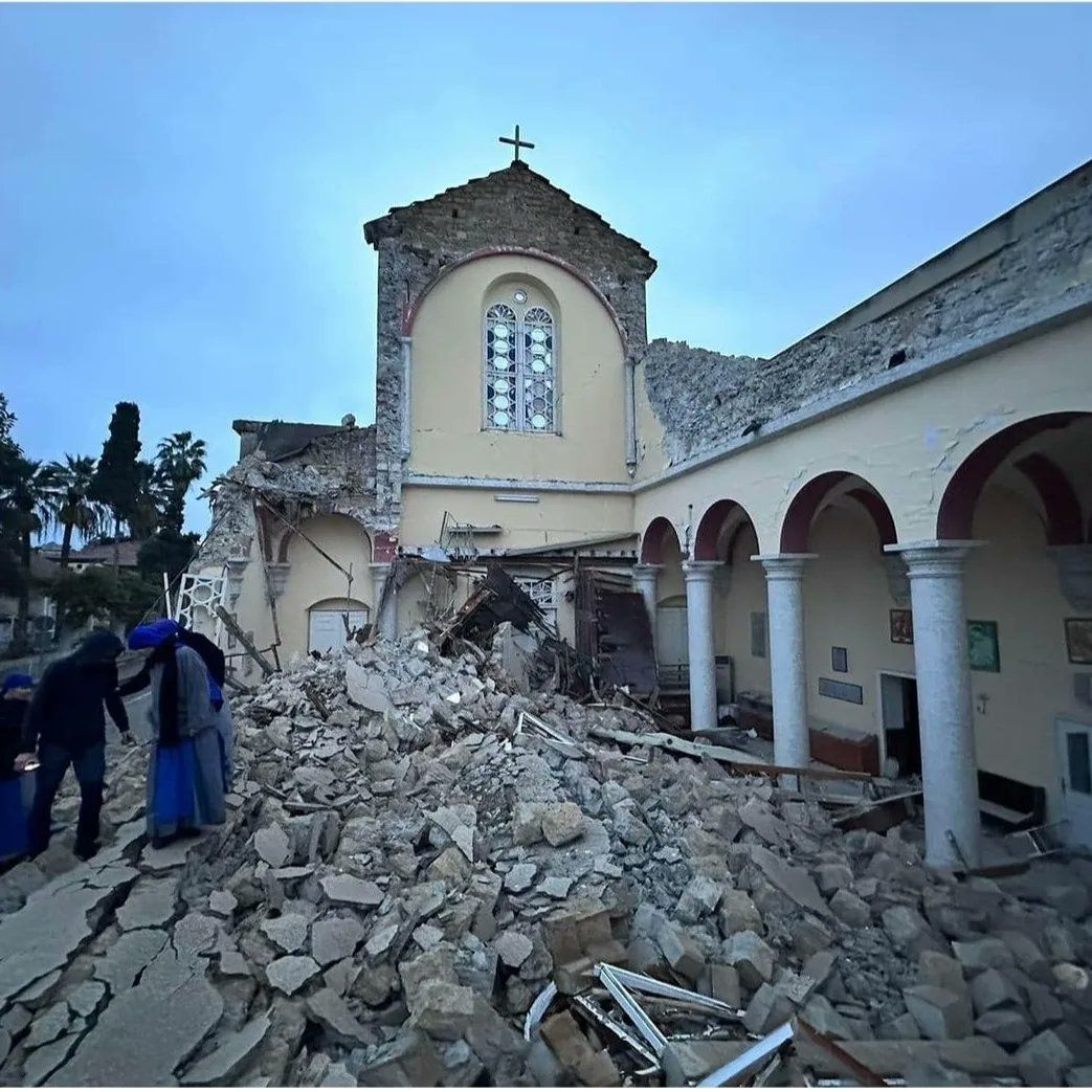 En imágenes: vea el antes y después del poderoso terremoto en Turquía 8 En imágenes: vea el antes y después del poderoso terremoto en Turquía Un tremendo terremoto de magnitud 7,7 sacudió a Turquía en la mañana del lunes 6 de febrero, en el que hasta el momento, según el Gobierno turco el número de fallecidos supera los 17.000.