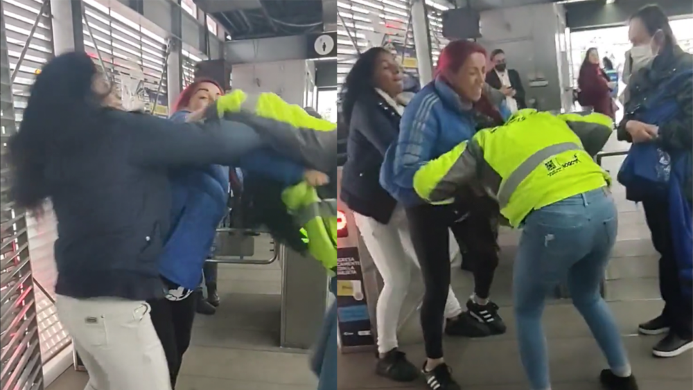 ¡El colmo! Mujeres 'mechonearon' a funcionaria de TM porque les pidió que no se colaran La brutal agresión de la que fue víctima una funcionaria de TransMilenio ha causado indignación entre los ciudadanos, luego de que se evidenciara en un video la manera tan salvaje en la que dos mujeres la mechonearon en plena estación.