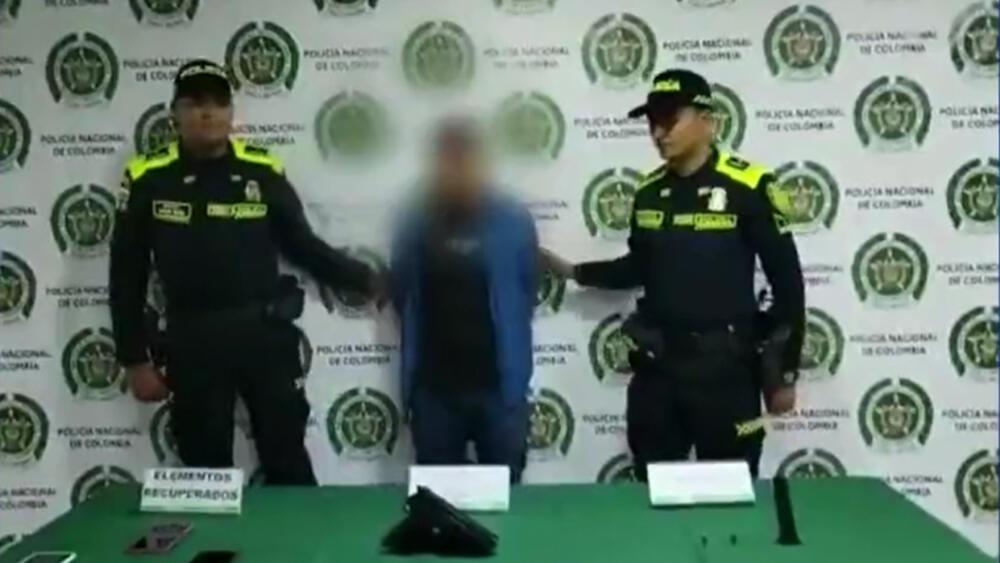 A la cana delincuente de peluquerías en Soacha El pasado lunes 13 de marzo fue capturado un delincuente que se dedicaba a robar peluquerías en el municipio de Soacha.