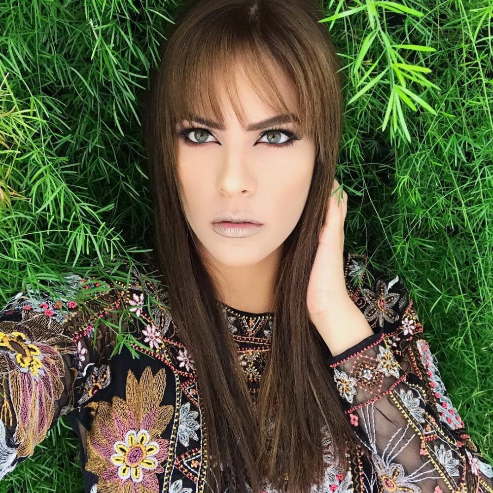 Videos: Así se veía Laura Ojeda, la novia de Nicolás Petro, cuando participó en Protagonistas Los usuarios en redes sociales afirman que Laura Ojeda, la nueva novia de Nicolás Petro, es protagonista pero no de novelas, sino de escándalos. Recuerdan en videos su paso por el reality de RCN.