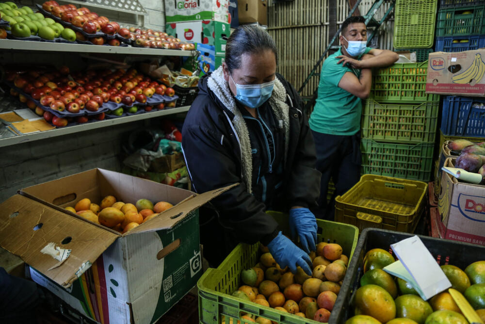 Colombia entre los países con mayor inflación de alimentos En el primer mes del año, Colombia se ubicó como el séptimo país del mundo con la cifra más alta de inflación en la categoría de alimentos y bebidas no alcohólicas (26,2%), y el primero entre los países americanos.