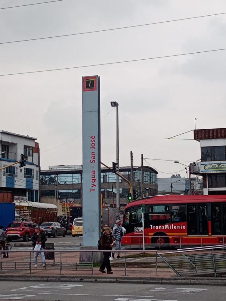 Crimen a bala en Los Mártires Un joven de 22 años fue la víctima de la bala que lo dejó tendido y sin vida en el barrio El Progreso (Los Mártires).El disparo proveniente de un arma dotada con silenciador fue lo que acabó con la vida de un hombre sobre la tarde de este martes, en hechos ocurridos en el barrio El Progreso (Los Mártires).