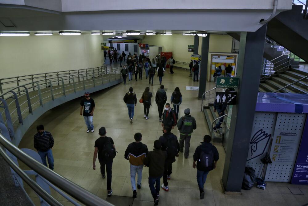 Estas son las estaciones de TransMilenio donde más roban La inseguridad en Bogotá está desbordada, prueba de esto son las cifras entregadas por el Consejo de Bogotá, que indican que se han presentado 7.520 robos en buses de TransMilenio y 5.778 en estaciones de las troncales.