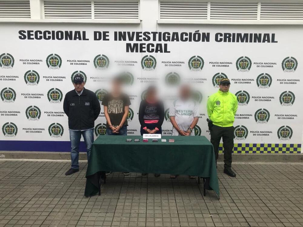 Esto era lo que escribía en su cuaderno una niña que era abusada por tres miembros de su familia En un cuaderno, la niña de 9 años registraba los abusos de los que era víctima en su casa. Esa fue la pieza que descubrió el aberrante caso.