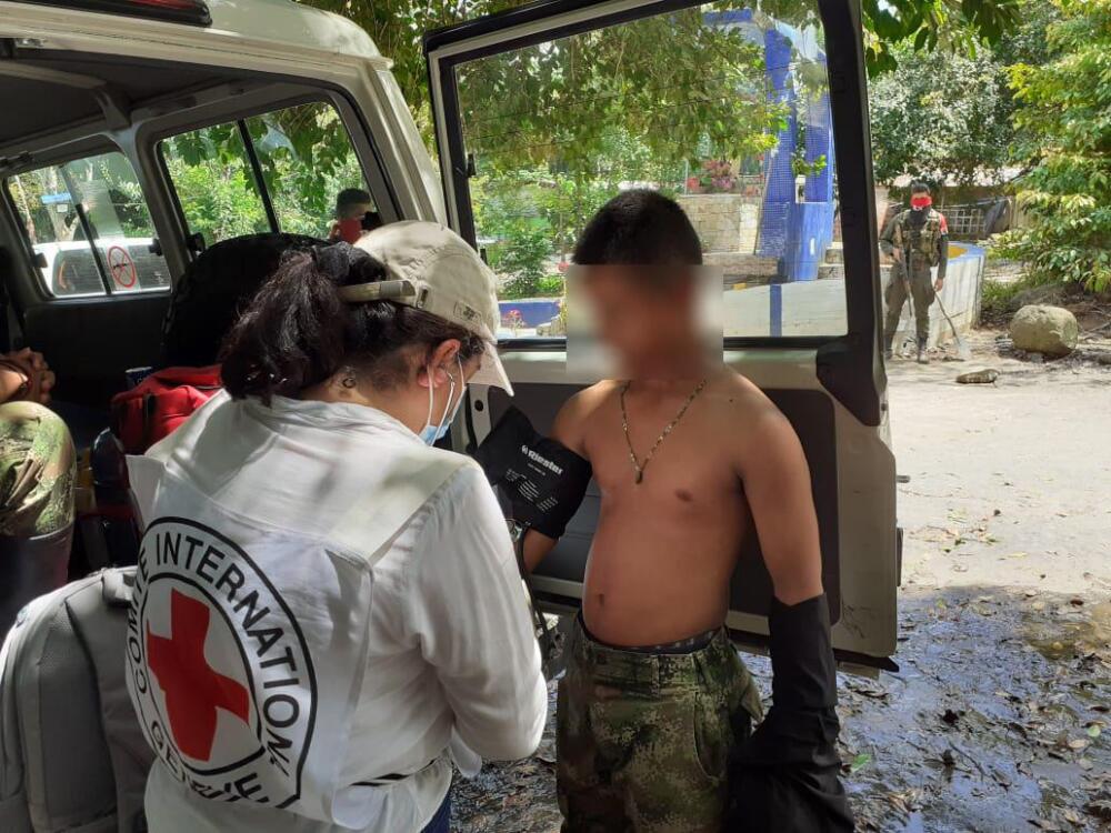 Estos son los militares muertos por el infame atentado de los terroristas del Eln 1 Estos son los militares muertos por el infame atentado de los terroristas del Eln La madrugada de este miércoles 29 de marzo, el país se despertó una terrible noticia: nueve militares fueron asesinados en una emboscada hecha por el Eln, quienes atacaron con explosivos en el Catatumbo al Ejército.