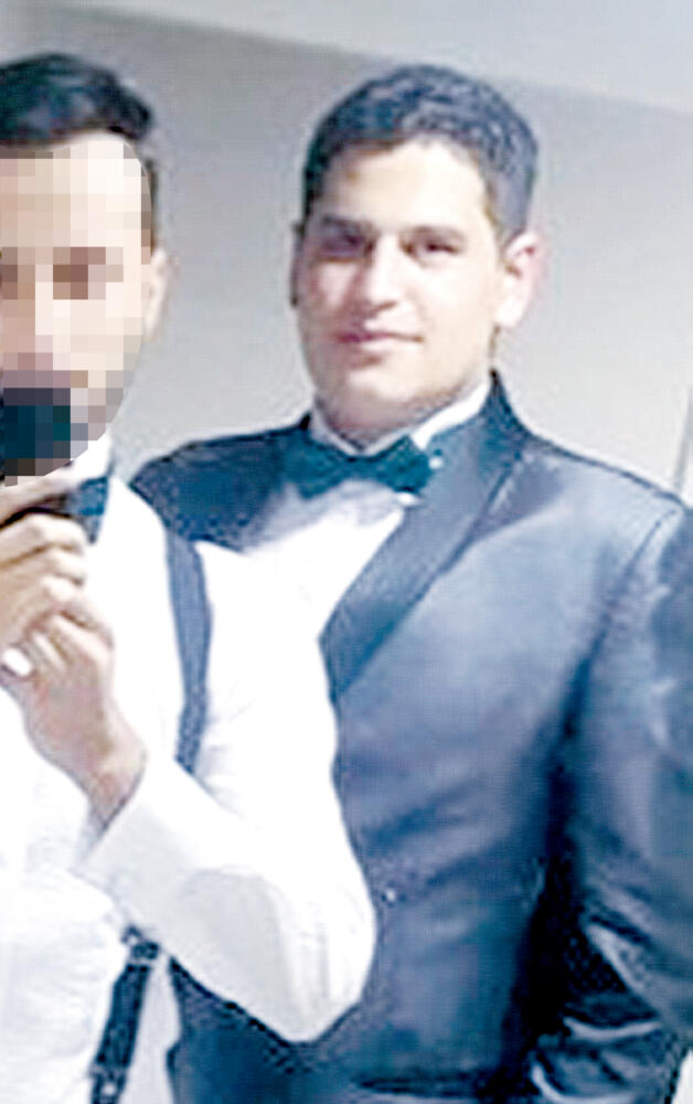 Nicolás fue brutalmente asesinado por unos hinchas en Teusaquillo “Que esos tropeles entre pelados futboleros pasen por acá no es nada nuevo. Tristemente a quienes vivimos y trabajamos por acá en cercanías a El Campín el tema ya no nos sorprende tanto porque, como le digo, pasa seguido. Lo que pasó ayer (martes) fue la típica gresca que se forma por acá en días de partido, pero que escaló a otros niveles y según tengo entendido resultó un muchacho muerto.Lo que se comenta acá en el barrio es que fueron dos combos de pelados del Santa Fe los que se enfrentaron anoche como a las 10:30 porque como cancelaron el partido por la lluvia mucha gente que quedó por acá por los alrededores del estadio y en esas fue que pasó lo que pasó”, le contó la mañana de ayer a Q'HUBO un comerciante del barrio Galerías, en la localidad de Teusaquillo, en donde la noche del martes un joven de 26 años fue herido en medio de una riña que tuvo lugar pasadas las 10 de la noche.