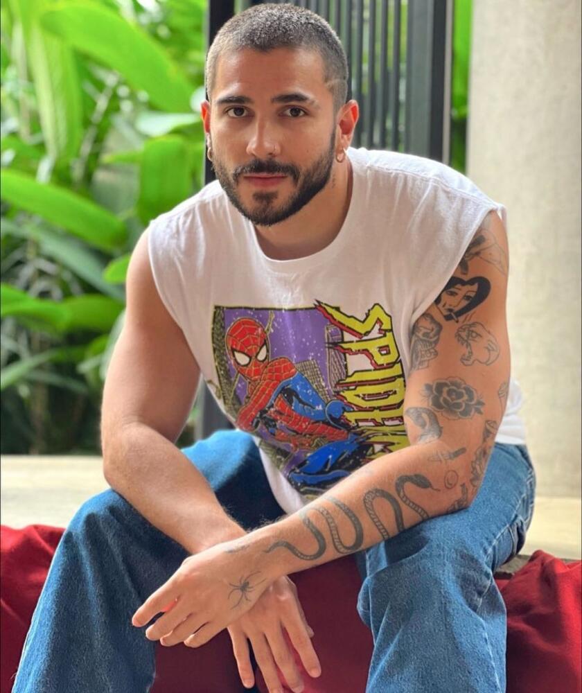Juan Duque ya le encontró reemplazo a Lina Tejeiro El cantante y también influencer Juan Duque, contó a través de sus historias de Instagram que tras su ruptura con la actriz colombiana Lina Tejeiro, decidió darse una nueva oportunidad en el amor.