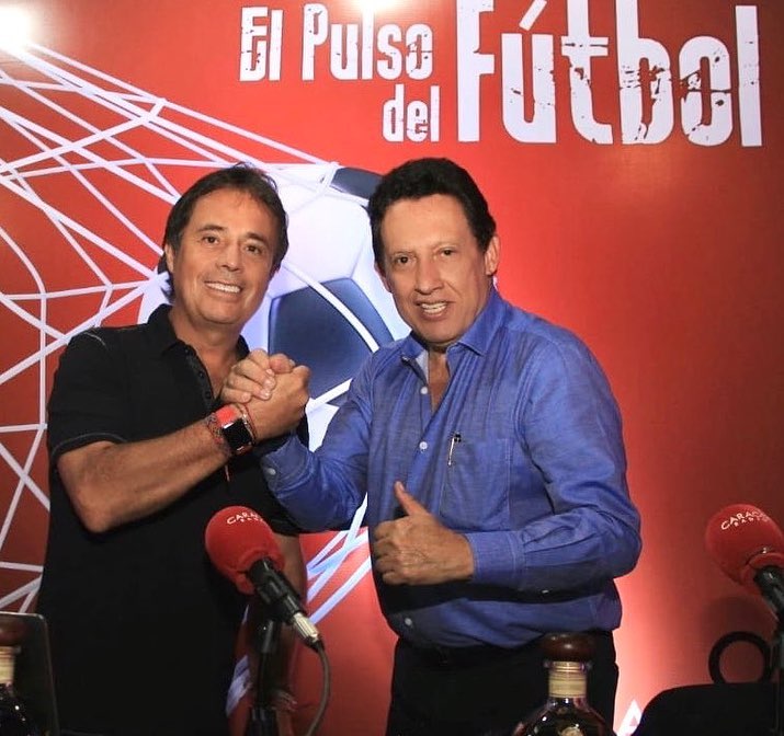La razón por la que echaron a Óscar Rentería de 'El pulso del fútbol' El reconocido periodista deportivo, Óscar Rentería, fue despedido de Caracol Radio y ya no estará en el famoso programa del mediodía 'El pulso del fútbol'. La razón de su salida del programa, que hacía junto con César Augusto Londoño, fueron los comentarios que lanzó referentes a la violación de la que está siendo acusado un futbolista.