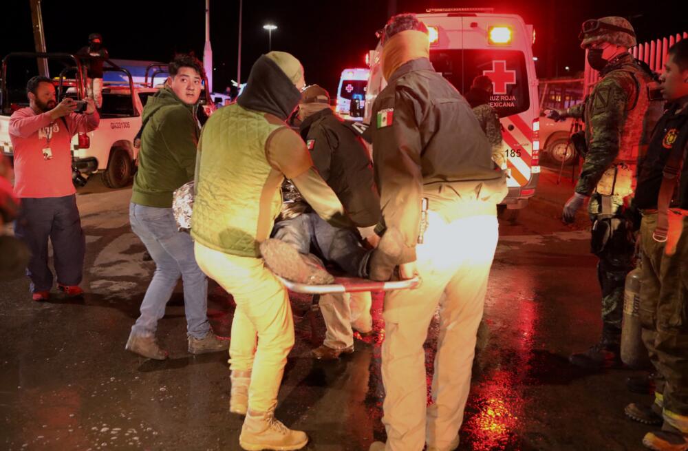 La trágica travesía de Julián en México La tarde de este martes la Cancillería colombiana en México confirmó que entre las 39 víctimas mortales que dejó el incendio ocurrido en un centro de migración ubicado en Ciudad Juárez, en el estado de Chihuahua, se encontraba Julián David Villamil Arévalo, joven colombiano residente en Bogotá que falleció mientras trataba de cruzar la frontera para llegar a los Estados Unidos.