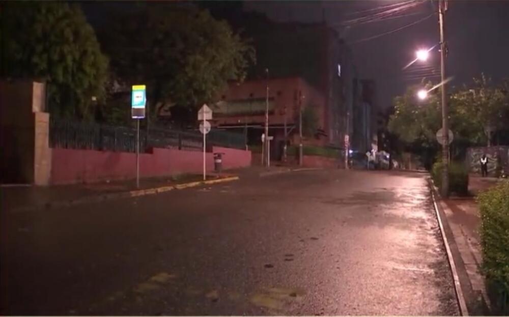 Mujer fue víctima de 'Paseo millonario' cuando tomo un taxi en Chapinero La nueva víctima del 'Paseo millonario' es una mujer que tomo un taxi cuando salía de una discoteca ubicada en la localidad de Chapinero.