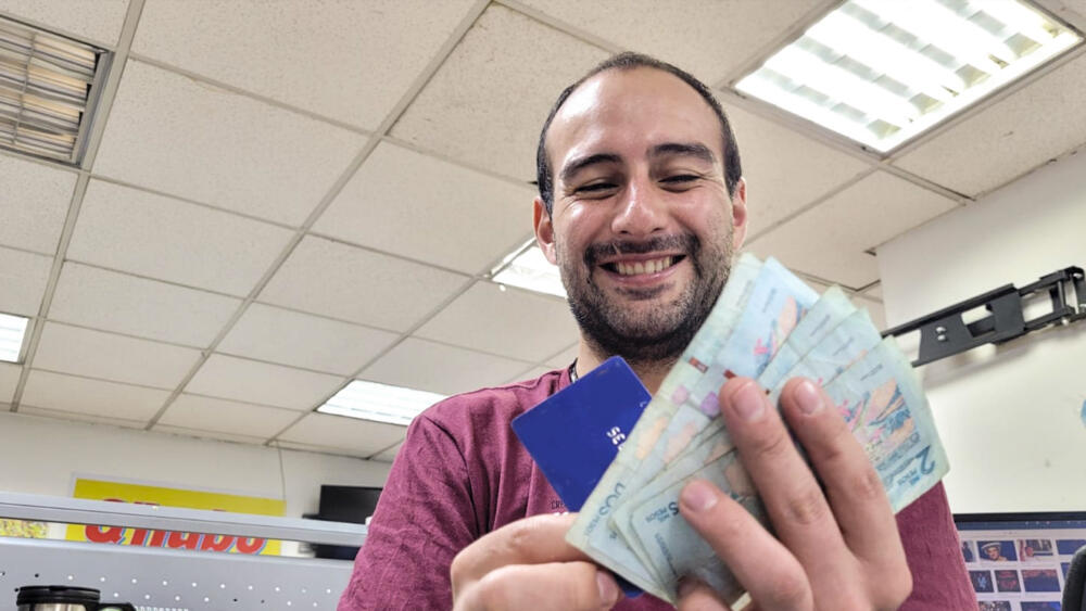 Pille estas recomendaciones para que le aprueben un crédito En Colombia, al igual que en otras partes del mundo, el costo de vida está demasiado elevado por cuenta de la inflación que no da tregua. Para resistir el golpe a sus bolsillos, y fortalecer negocios y emprendimientos, miles de ciudadanos han optado por buscar alternativas y acceder a créditos bancarios.