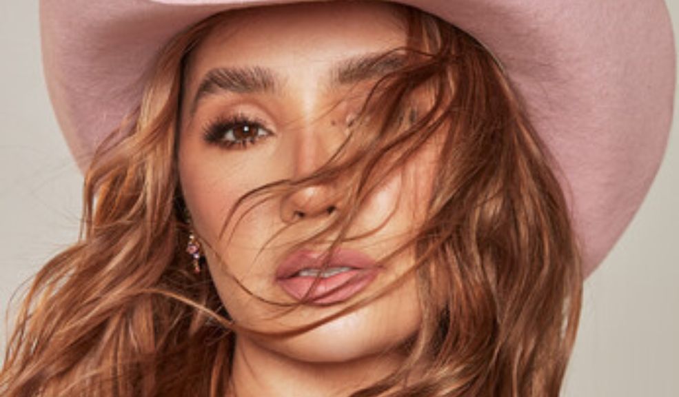 Paola Jara se siente orgullosa de su cuerpo y su edad La bella y talentosa Paola Jara se dejó ver un poco molesta a través de un mensaje que acompañó uno de sus más recientes post de Instagram, pues manifestó estar cansada de comentarios sobre su cuerpo, edad y ropa.