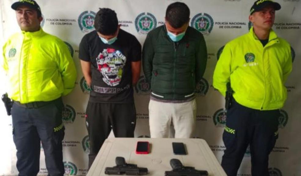 Cae la banda 'Los ratones', dedicada al robo de carros en Bogotá Gracias a un trabajo conjunto entre la Policía Metropolitana de Bogotá, y la Fiscalía General de la Nación, se logra la desarticulación de la banda delincuencial 'Los Ratones', dedicada al hurto de vehículos en la capital del país.