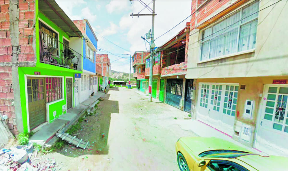 Riña, puñal y captura en Soacha Un sujeto de 48 años fue capturado por el delito de lesiones personales, luego de que la Policía lo sorprendiera en flagrancia agrediendo a otro sujeto al interior de una vivienda, ubicada en el municipio de Soacha. Sucedió la noche de este sábado.