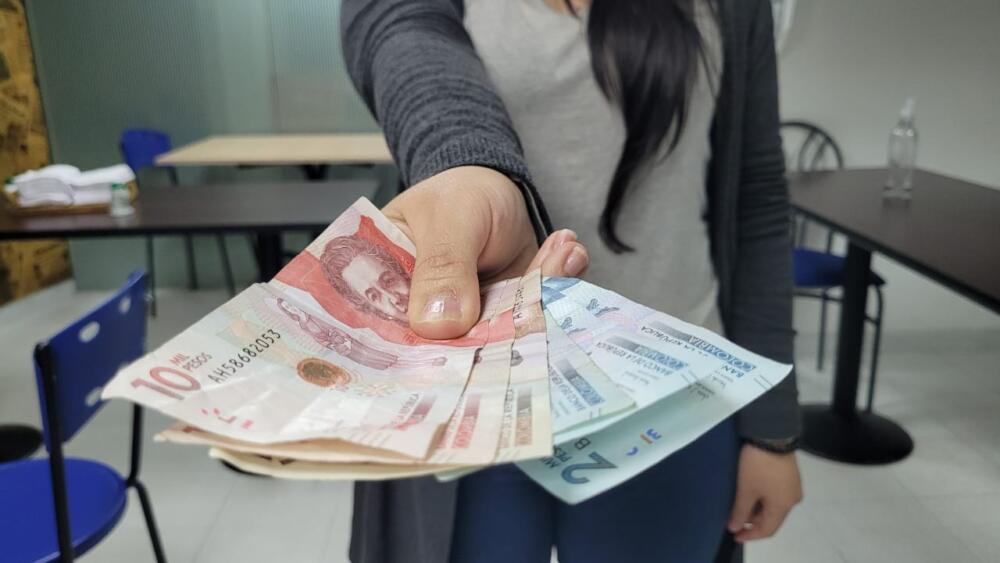 Sáquele el jugo a sus ahorros con un CDT Con el alza de tazas por parte del Banco de la República, hay un tipo de producto bancario que se ha vuelto bastante atractivo para las personas que estén buscando sacarle provecho a algún ahorro que tengan quieto por ahí.