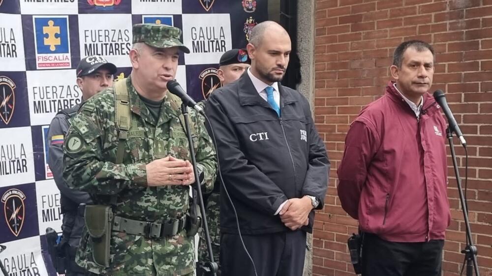 Golpe a la extorsión en Yomasa 1 Golpe a la extorsión en Yomasa Dos hombres resultaron capturados en el sector de Yomasa (Usme) como parte del ‘Plan Ayacucho’, el cual viene siendo adelantado en conjunto por miembros de la Policía, el Gaula Militar de Cundinamarca, la Décima Tercera Brigada del Ejército y el CTI de la Fiscalía General de la Nación, luego de exigir $200 millones a un comerciantes de la zona.