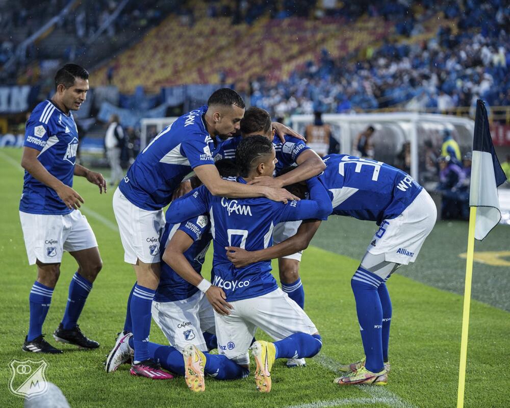 Las Águilas le dañaron la fiesta a Millos en El Campín Qué partidazo se jugó este domingo, en el estadio El Campín. Millonarios y Águilas Doradas no se guardaron nada y mostraron su mejor propuesta ofensiva, por lo que igualaron 2-2 en la fecha 9 de la Liga.