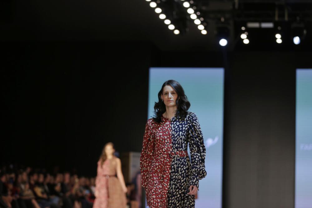 Alístese para el Bogotá Fashion Week La Capital del país se prepara para una nueva edición del Bogotá Fashion Week (BFW), una de sus apuestas por fortalecer el sector de la moda en Bogotá.
