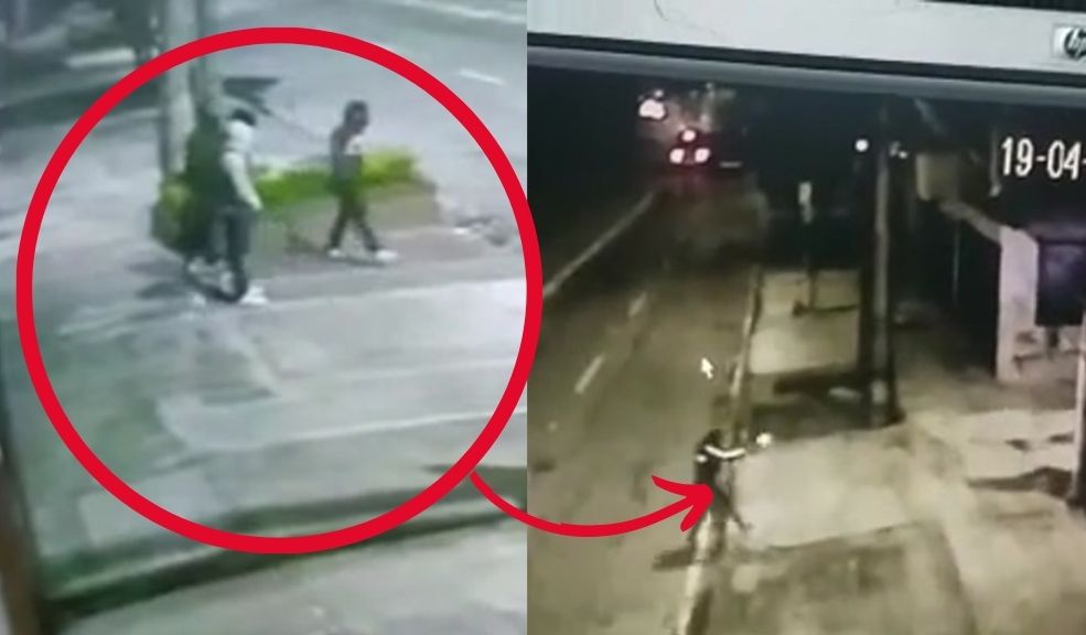 EN VIDEO: Así mató biciusuario a ladrón que lo iba a hurtar La mañana de este miércoles, un biciusuario le disparó a cuatro delincuentes que minutos antes le habían hurtado una bicicleta en el barrio Álamos Norte, en la localidad de Engativá. Uno de los proyectiles alcanzó a impactar a uno de los pillos y terminó poniéndole fin a su vida en el lugar de los hechos.