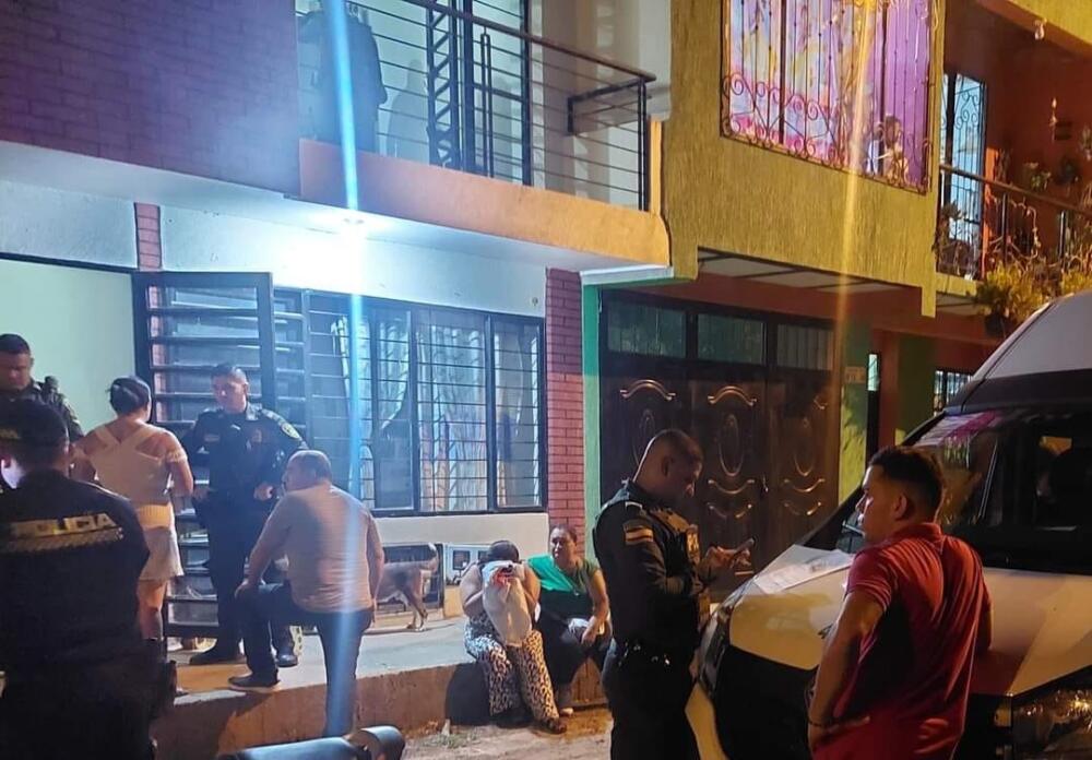 Aterrador: adolescente mató a su hermanita de 3 años Un estremecedor caso tiene conmocionado al país: una menor de 15 años asesinó a su hermanita y luego se quitó la vida.