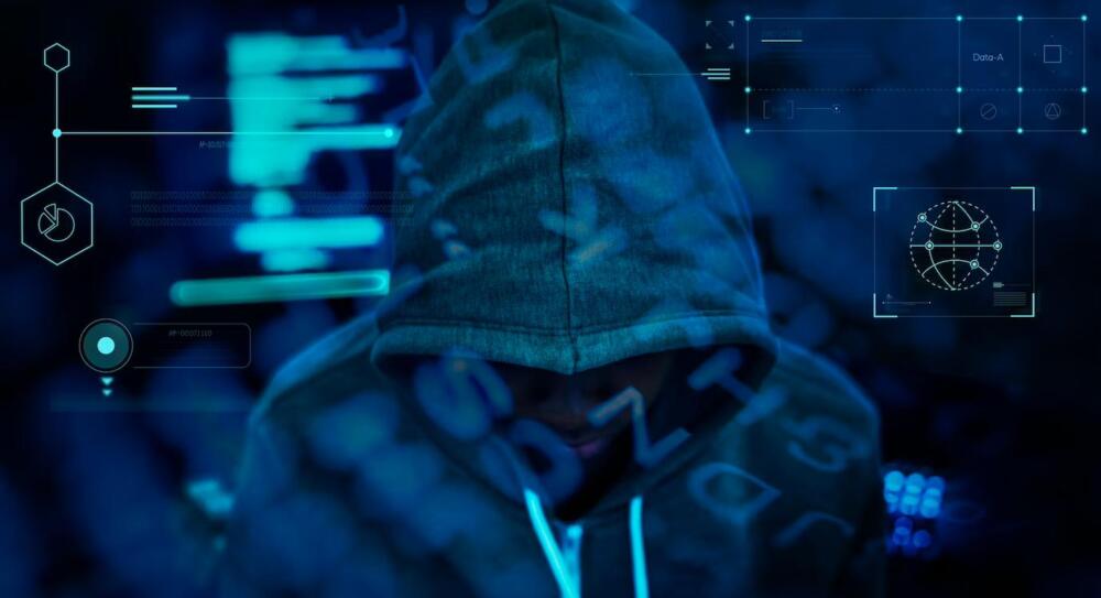 Con inteligencia artificial, delincuentes clonaron la voz de una joven para extorsionar a su mamá Usando inteligencia artificial un grupo de delincuentes logró extorsionar a una joven haciéndole creer que la persona con la que estaba hablando por teléfono era su mamá.