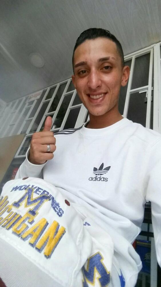 A puñal asesinaron un joven en Ciudad Bolívar 1 A puñal asesinaron un joven en Ciudad Bolívar Con sevicia fue atacado a puñal un joven de 21 años que perdió la vida en hechos ocurridos por el sector de Perdomo Alto, en Ciudad Bolívar.