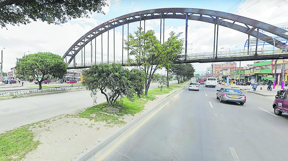 Conductor ebrio asesinó a Édison en Soacha En la mañana de este domingo se presentó un lamentable accidente de tránsito, a propósito de la fatal mezcla de alcohol y gasolina. Édison Wilches Barbosa (de 41 años) fue arrollado por un vehículo que iba a alta velocidad sobre la Autopista Sur, a su paso por el municipio de Soacha, mientras se movilizaba en una bicicleta.