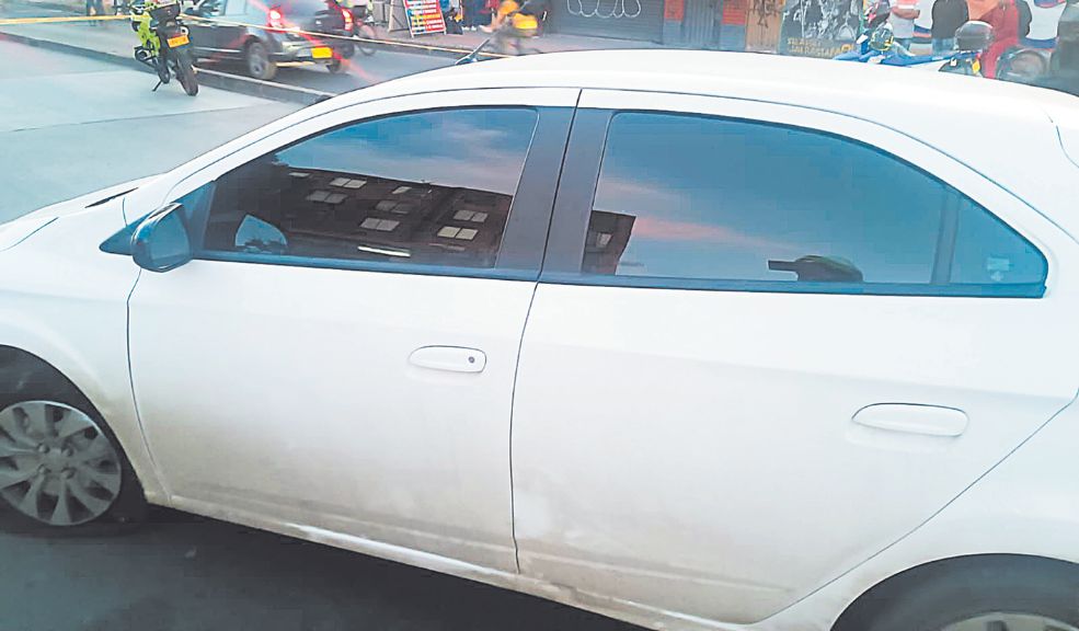 Sicariato en Puente Aranda terminó con los pillos capturados Un sicariato en el barrio Primavera Occidental, de Puente Aranda, dejó a dos sicarios capturados, quienes intentaron huir en un vehículo luego de cometer el crimen.