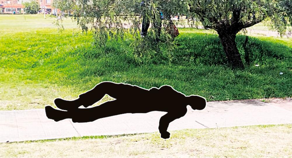 Crimen a bala en un parque de Ciudad Verde, en Soacha Un crimen a bala cobró la vida de un joven venezolano de 30 años tras ser impactado en un parque del barrio Ciudad Verde, en Soacha.