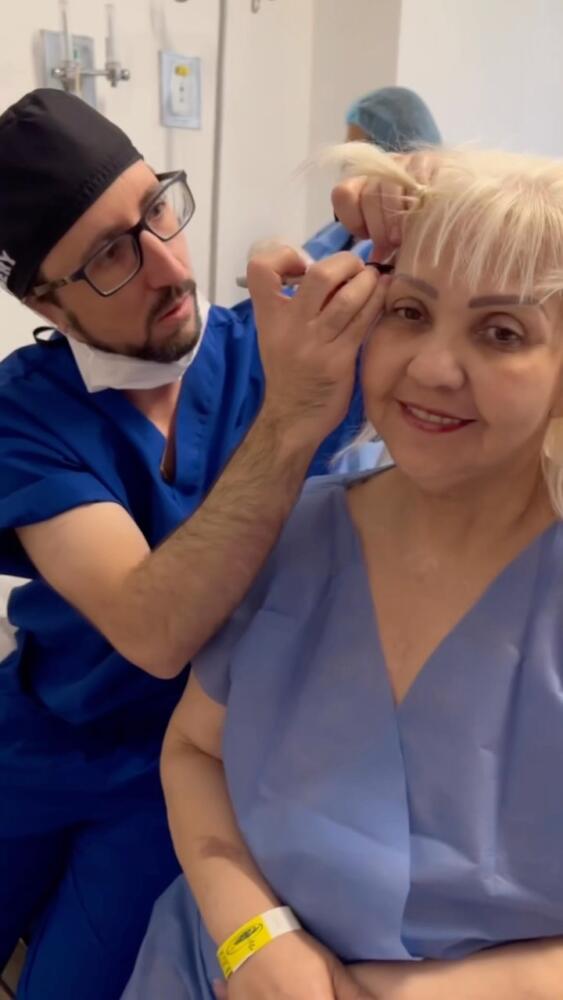 Criticaron a 'La Gorda Fabiola' por hacerse otra cirugía estética En las últimas horas, la humorista Fabiola Emilia Posada, más conocida como 'La Gorda Fabiola' compartió en sus redes sociales un video en el que mostró la preparación a la que debió someterse antes de realizarse un nuevo procedimiento quirúrgico.