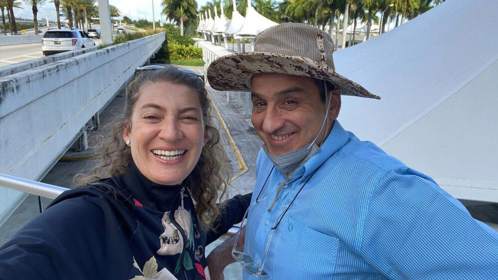 Después de la infidelidad, Adriana Arango y Robinson Díaz quedaron como "amiesposos" Ya han pasado casi 14 años desde que se conoció que el actor Robinson Díaz le había sido infiel a su esposa, Adriana Arango, con la también actriz Sara Corrales.