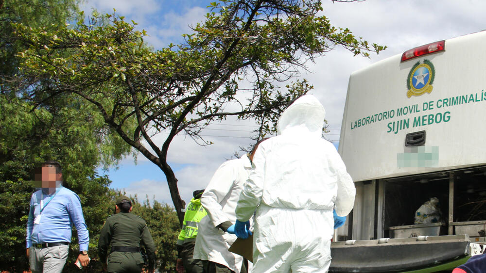 El misterioso final de Carlos en Ciudad Bolívar Las autoridades de Ciudad Bolívar recibieron una alerta del Hospital de Meissen, donde informaban que uno de sus pacientes falleció por cuenta de varios impactos de bala que había recibido.