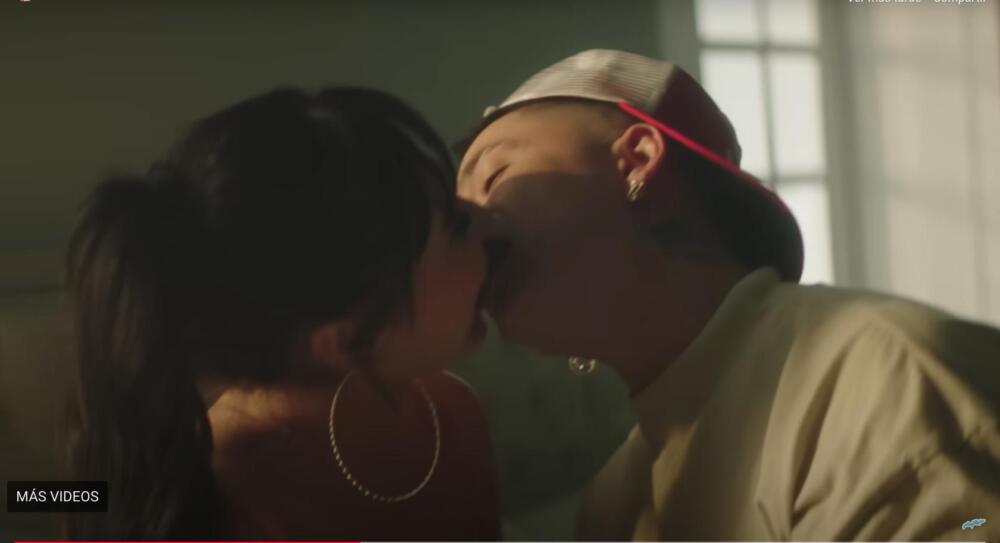 El candente video de Andy Rivera con Aída Victoria 1 El candente video de Andy Rivera con Aída Victoria El cantante Andy Rivera y la creadora de contenido Aída Victoria Merlano han sido tendencia en las últimas horas porque supuestamente tienen un romance.